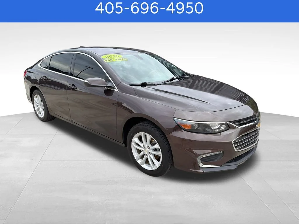 Pre-Owned 2016 Chevrolet Malibu LT