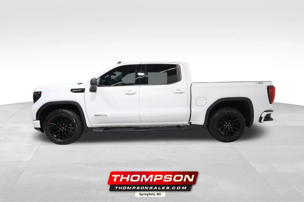 2024 GMC Sierra 4WD Crew Cab Standard Box Elevation's photo