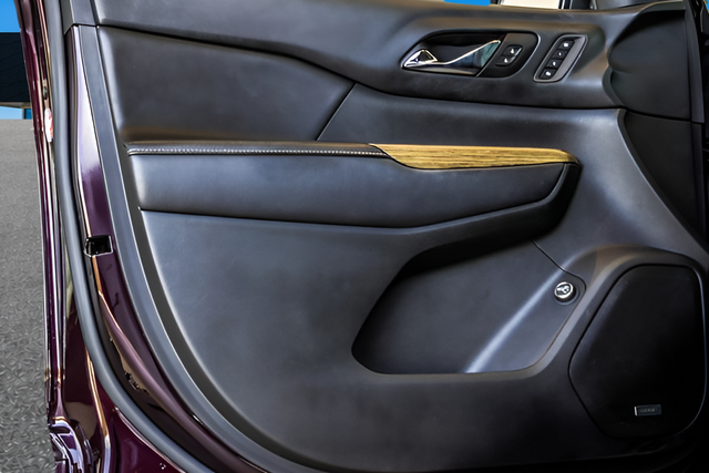 Used 2017 Red GMC Denali image 25