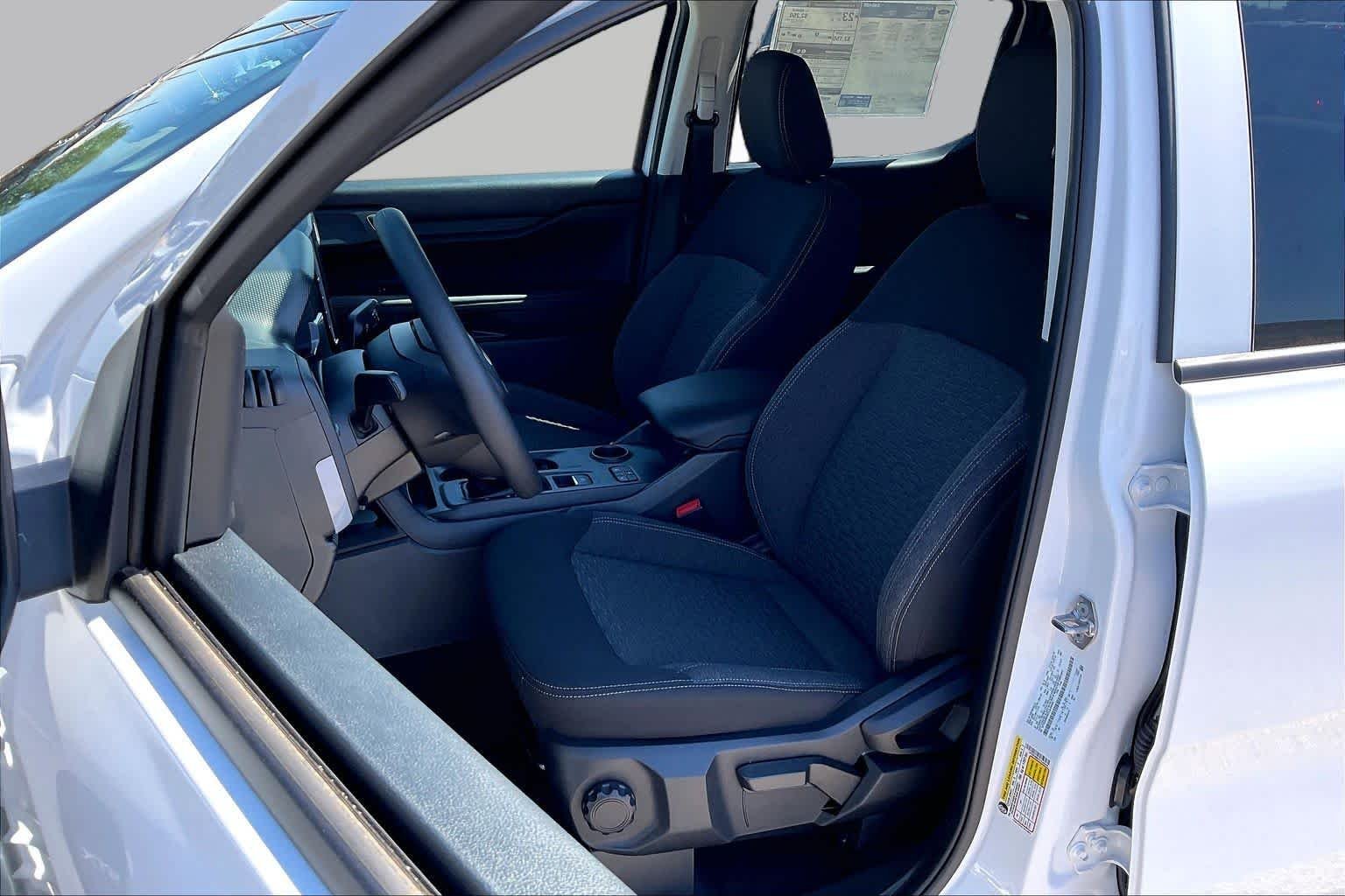 New 2026 Oxford White Ford XL image 9