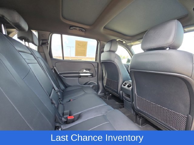Used 2023 Black Mercedes-Benz GLB 250 image 27