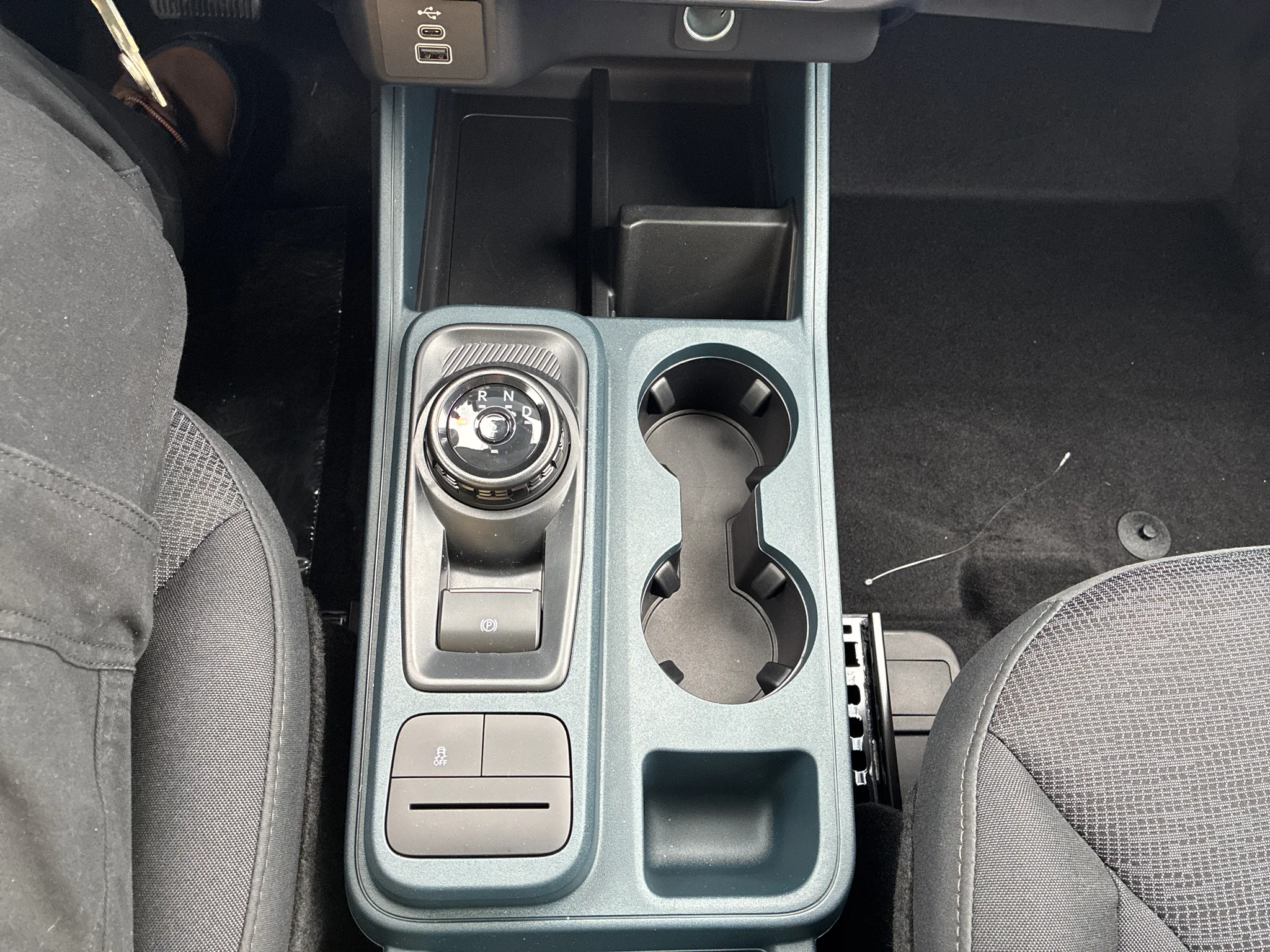 New 2026 Carbonized Gray Metallic Ford XL image 19