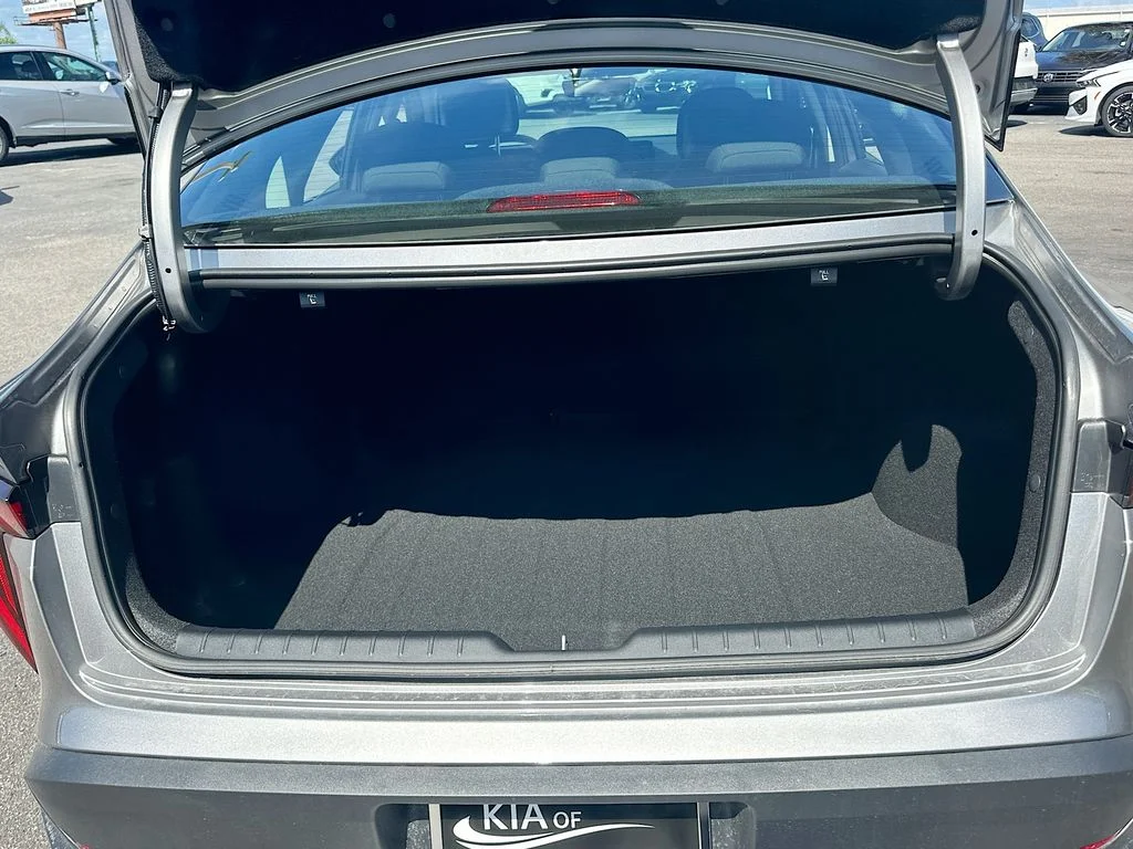 New 2026 Steel Gray Kia LXS image 23