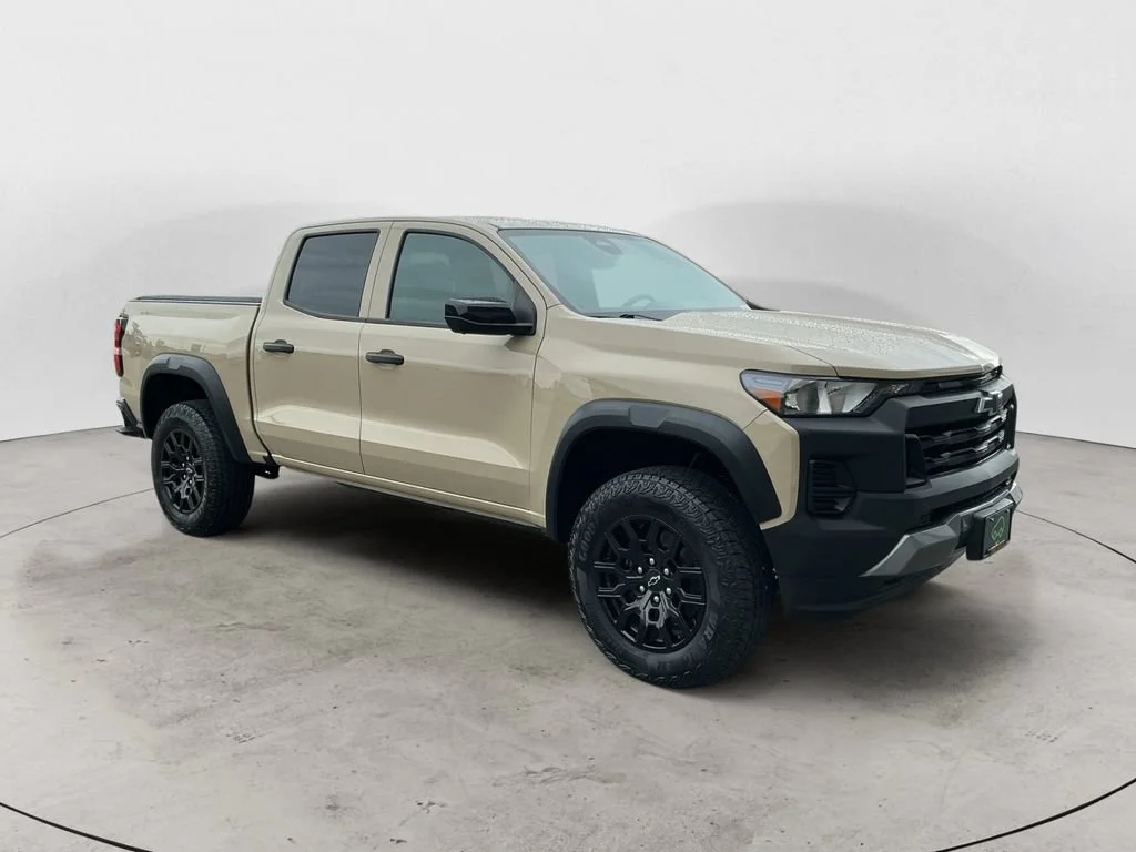 Used 2023 Sand Dune Metallic Chevrolet Trail Boss image 3