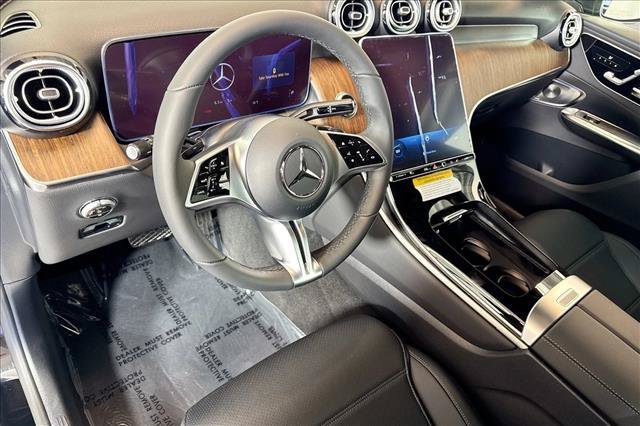 New 2026 Black Mercedes-Benz GLC 300 image 39