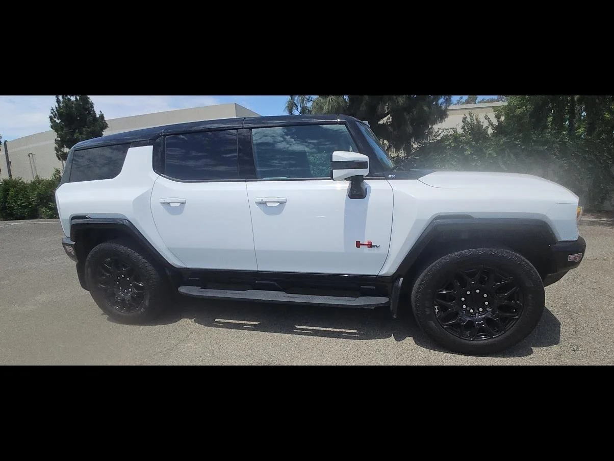 Used 2024 Interstellar White GMC 2X image 18