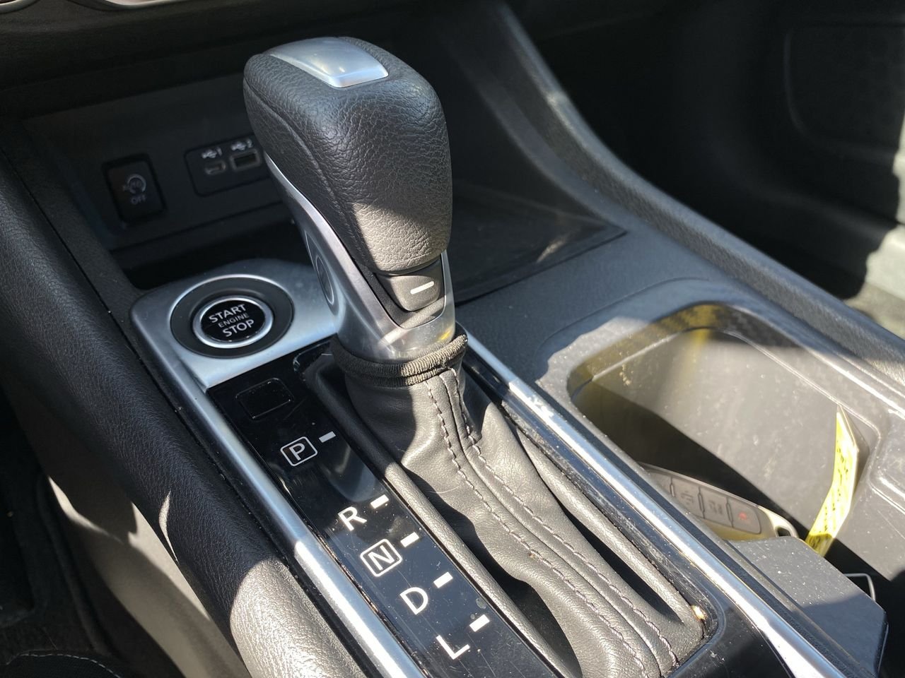Used 2025 Electric Blue Nissan SV image 7