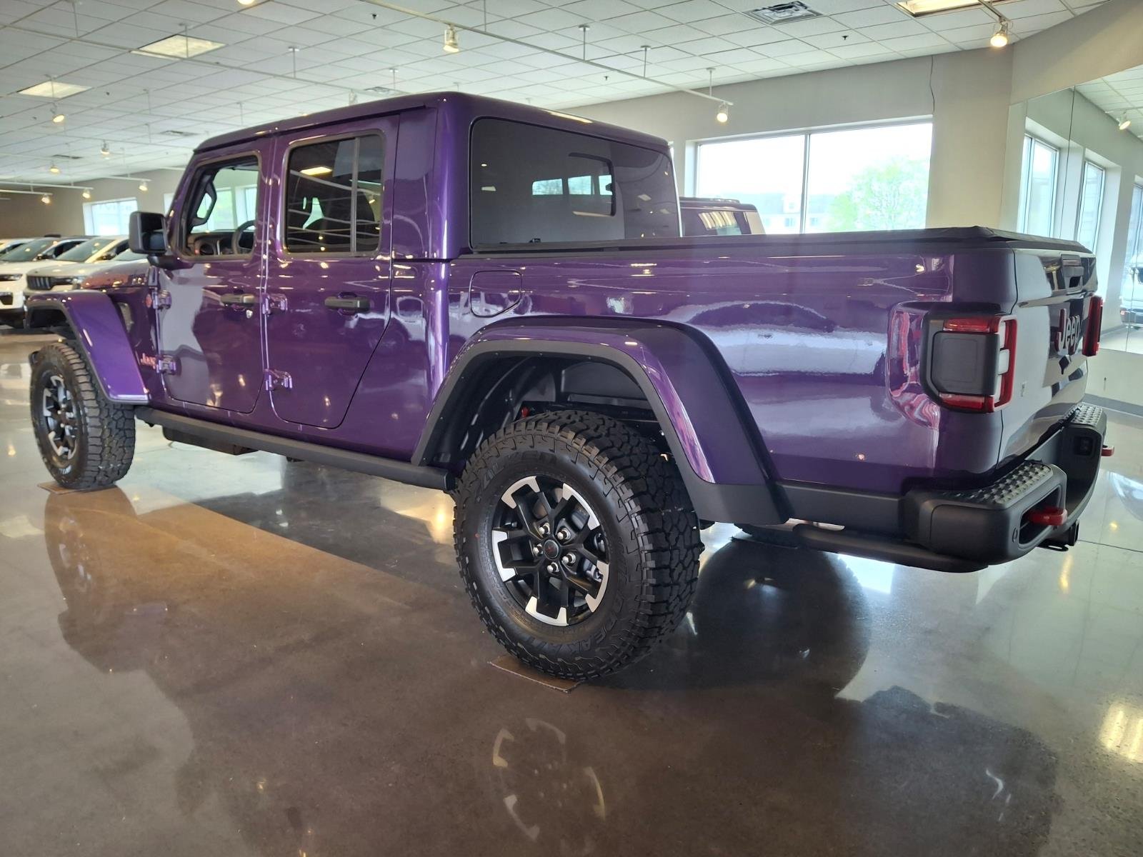 New 2026 Reign Exterior Paint Jeep Rubicon X image 4