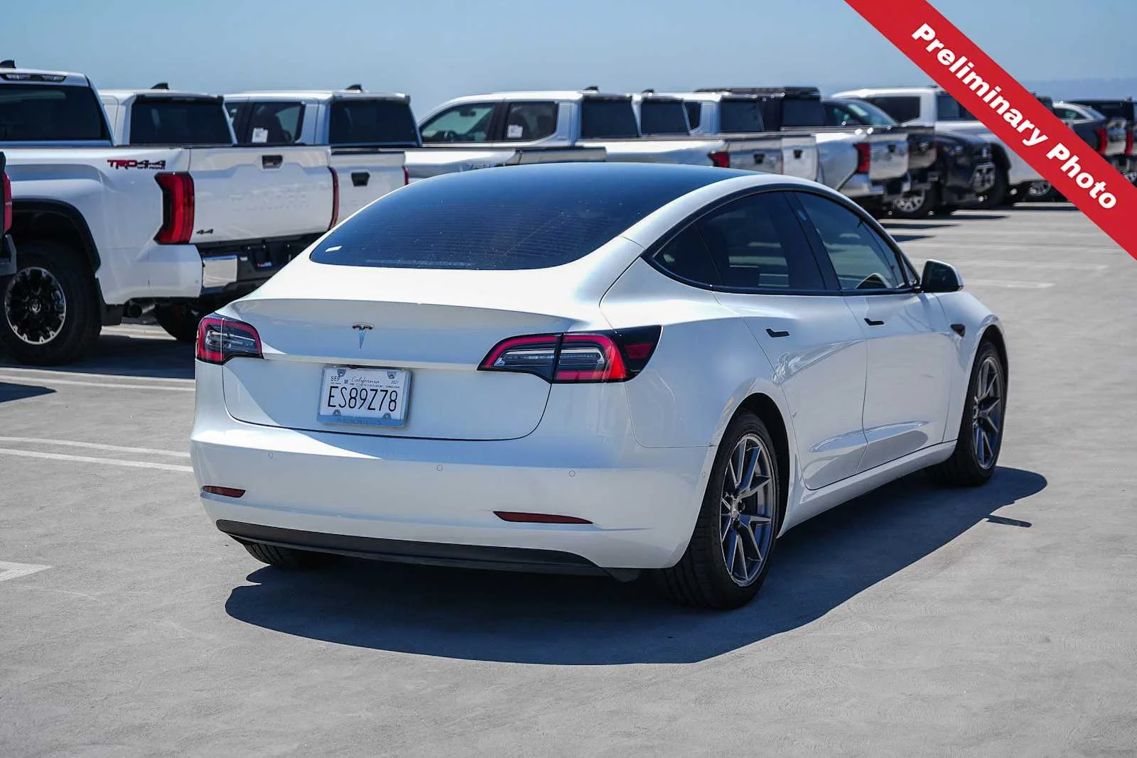 Used 2021 White Tesla Standard Range Plus image 6