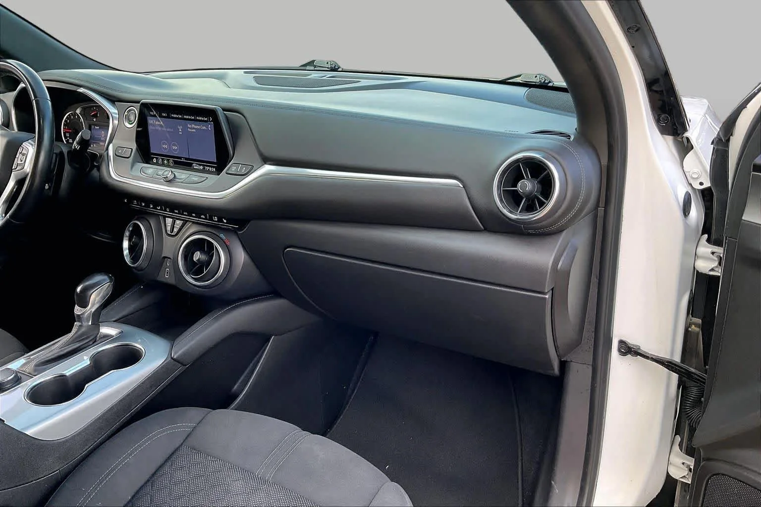 Used 2020 Summit White Chevrolet LT image 15