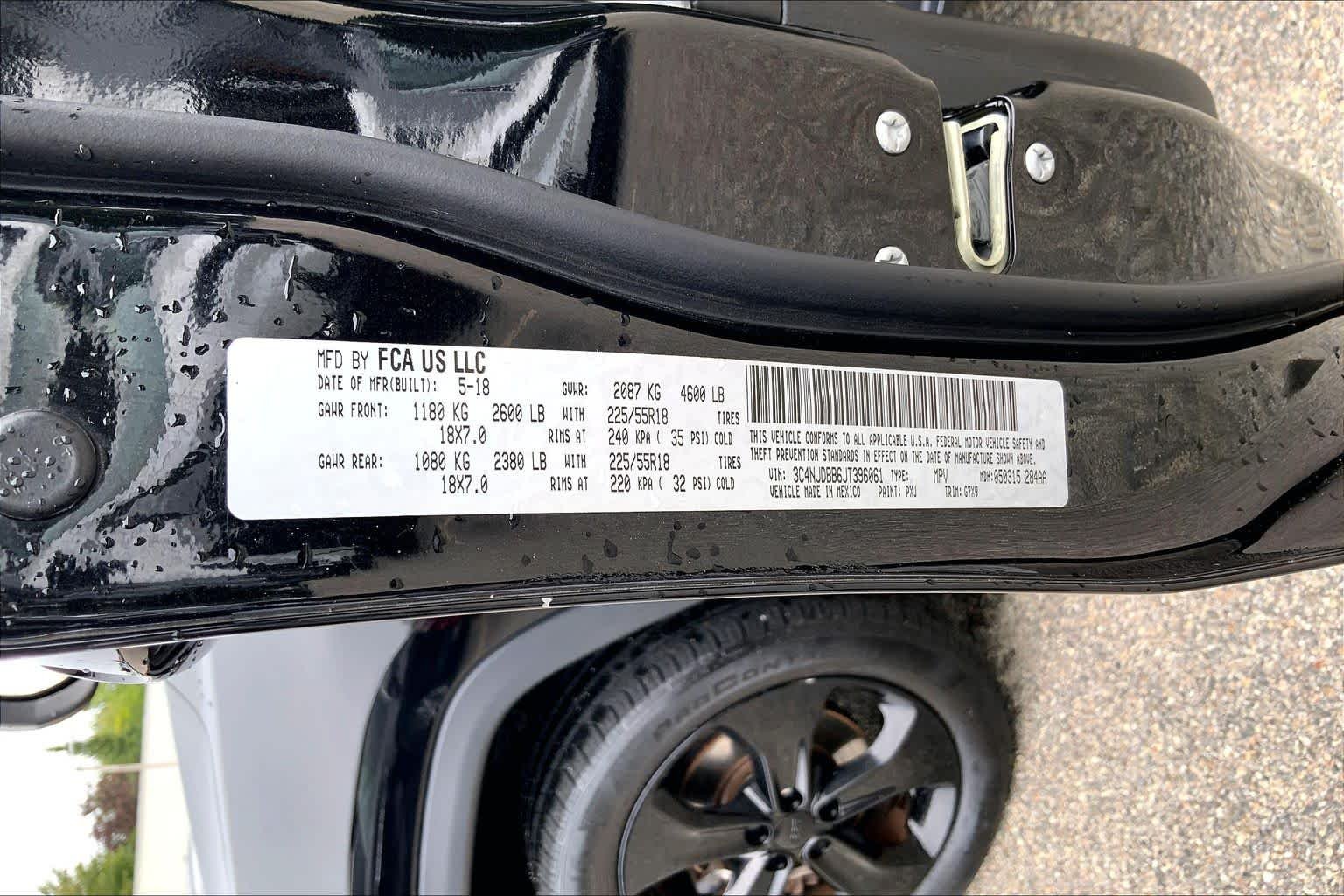 Used 2018 Diamond Black Crystal Pearlcoat Jeep Altitude image 34