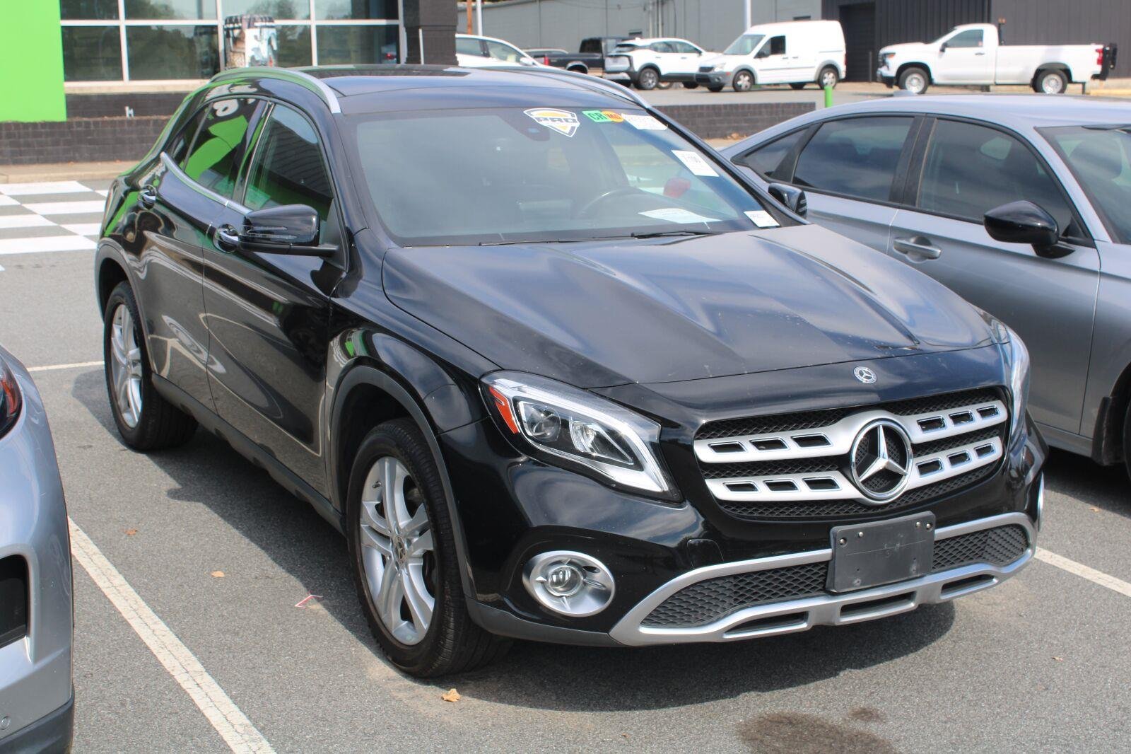 Used 2019 Night Black Mercedes-Benz GLA 250 image 3