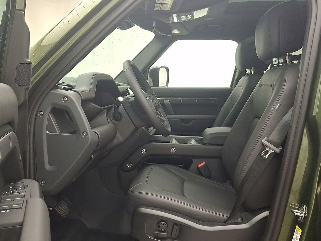 New 2026 Woolstone Green Land Rover S image 9