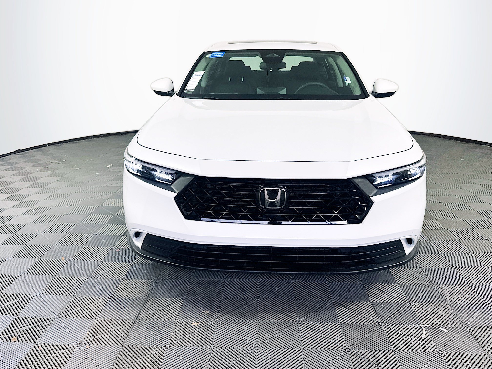 Used 2024 Platinum Honda EX image 2