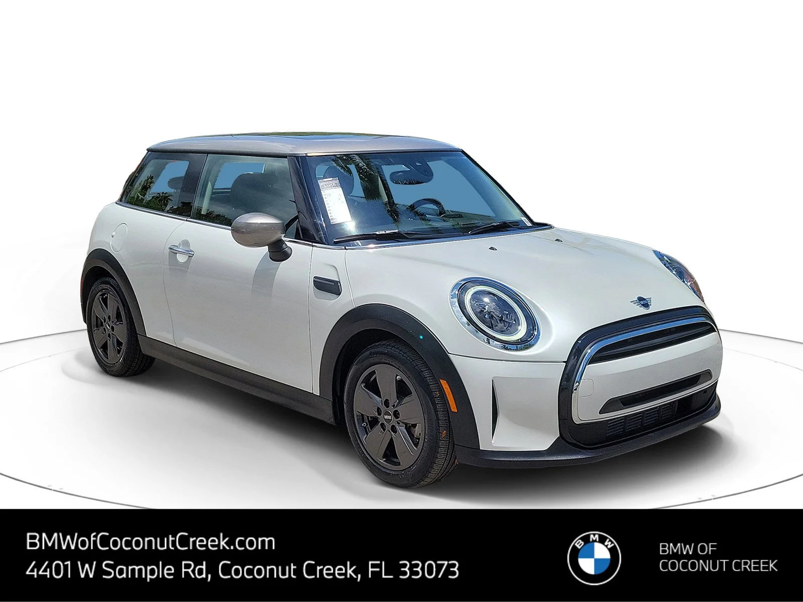 2024 MINI Hardtop Cooper's photo