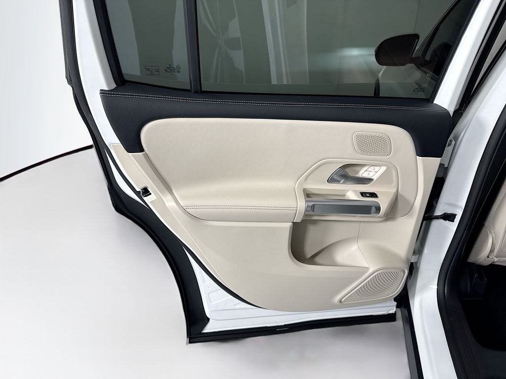 Certified Used 2026 Polar White Mercedes-Benz GLB 250 image 26
