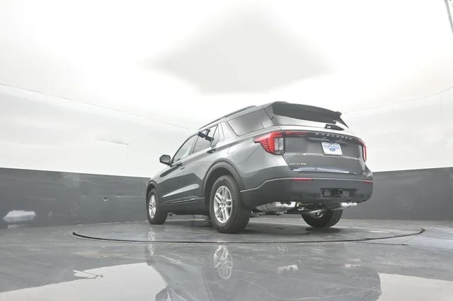New 2026 Carbonized Gray Metallic Ford Active image 36