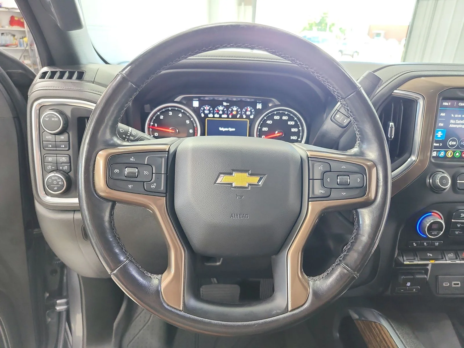 Used 2022 Gray Chevrolet High Country image 23