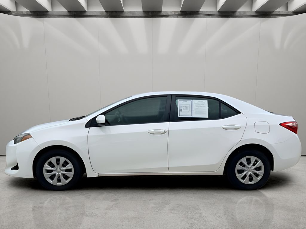 Used 2019 Toyota Corolla L with VIN 5YFBURHE9KP900650 for sale in Brookshire, TX