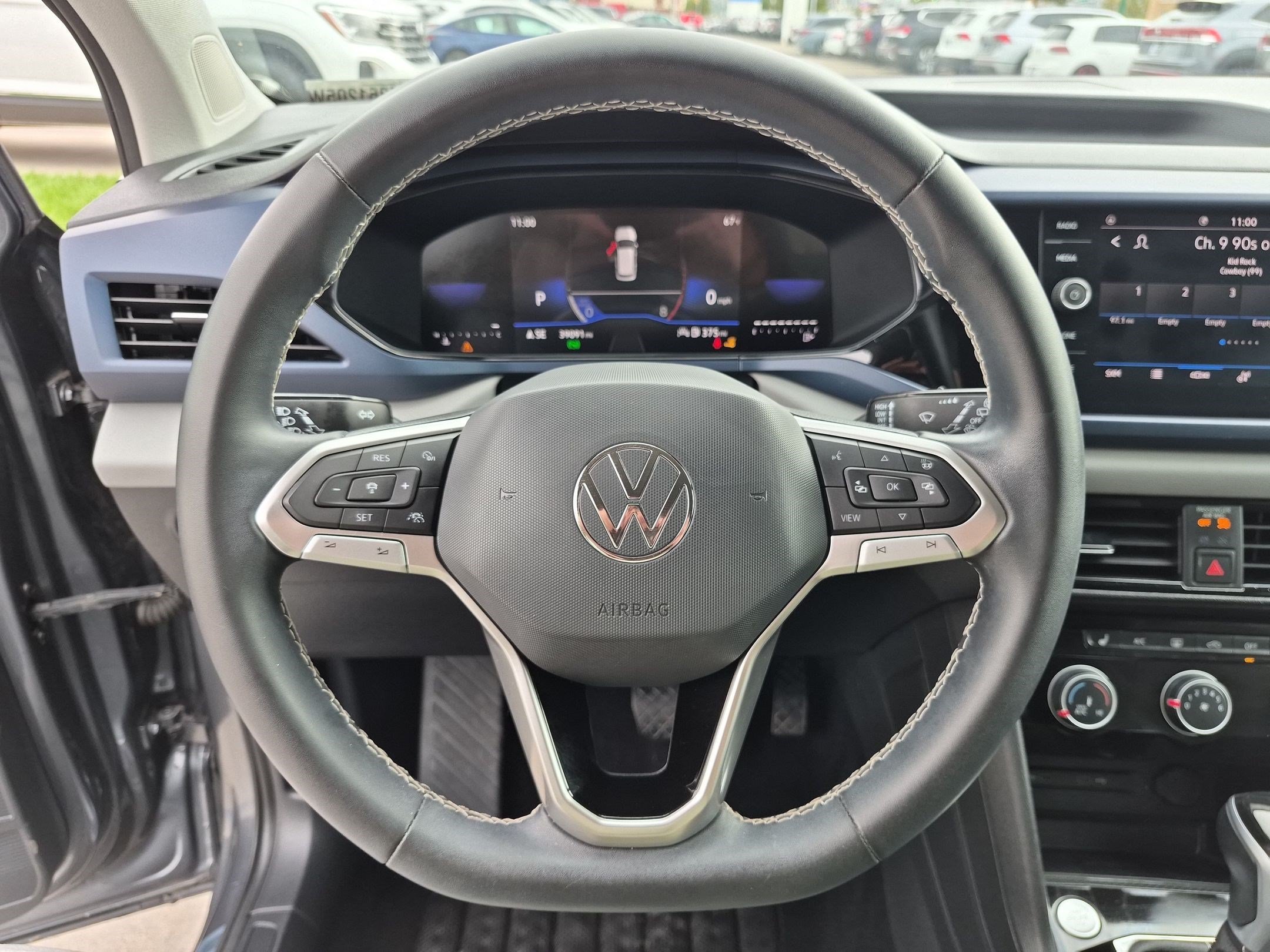 Used 2023 Platinum Gray Metallic Volkswagen SE image 17