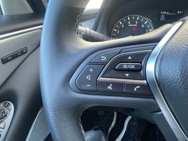 Used 2023 Gray INFINITI LUXE image 12