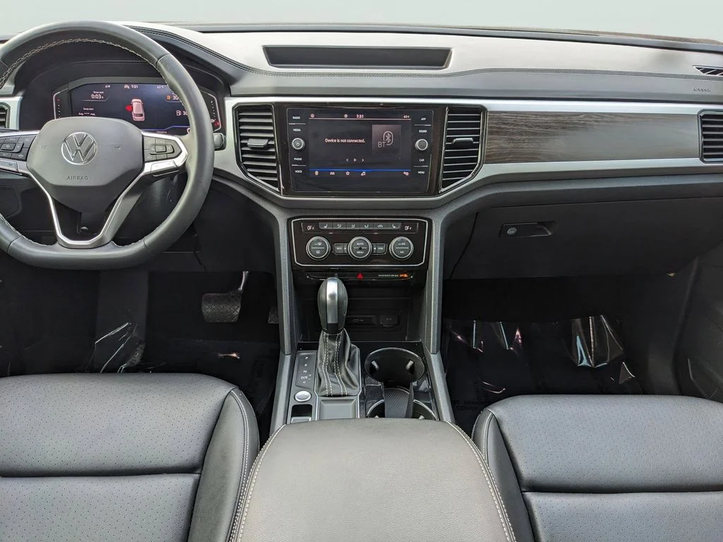 2023 Volkswagen Atlas SE w/Tech - Photo 15