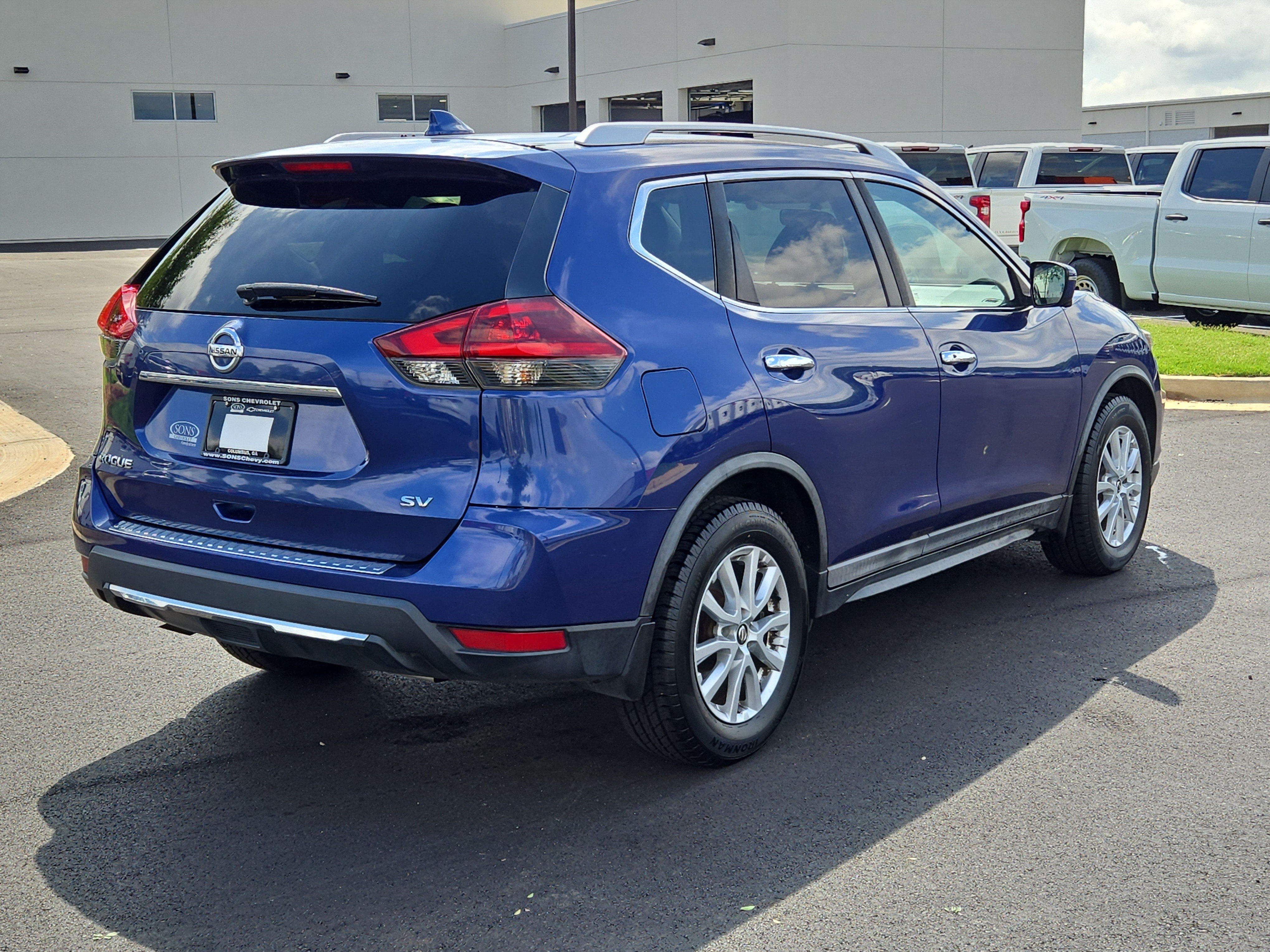 Used 2018 Blue Nissan SV image 10