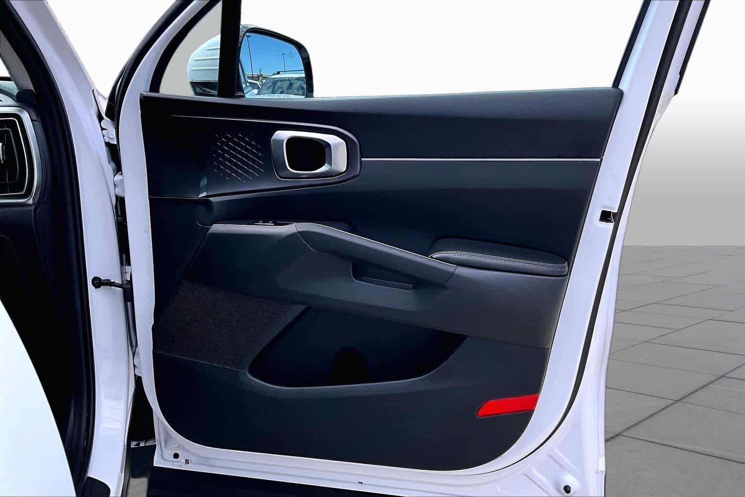 Used 2024 Glacial White Pearl Kia S image 21