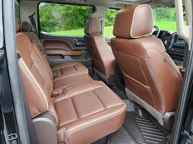 Used 2019 BLACK Chevrolet High Country image 22