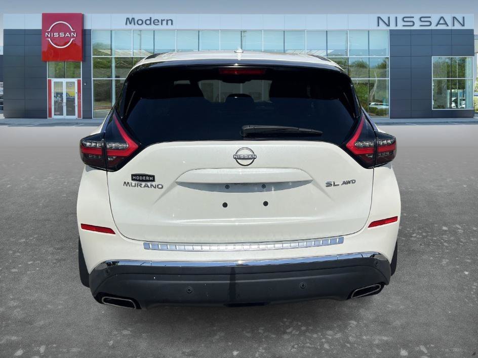 Used 2024 Pearl White Tricoat Nissan SL image 6