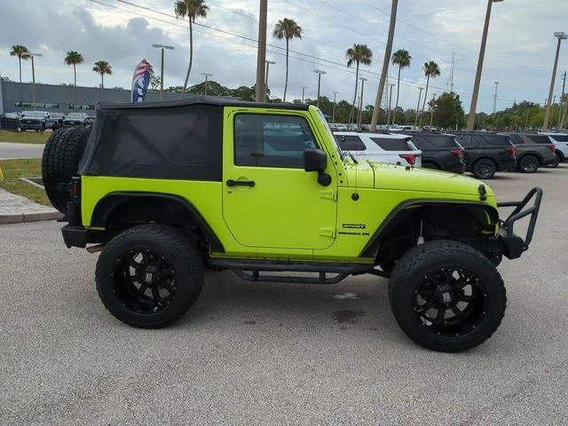 Used 2017 Green Jeep Sport image 3