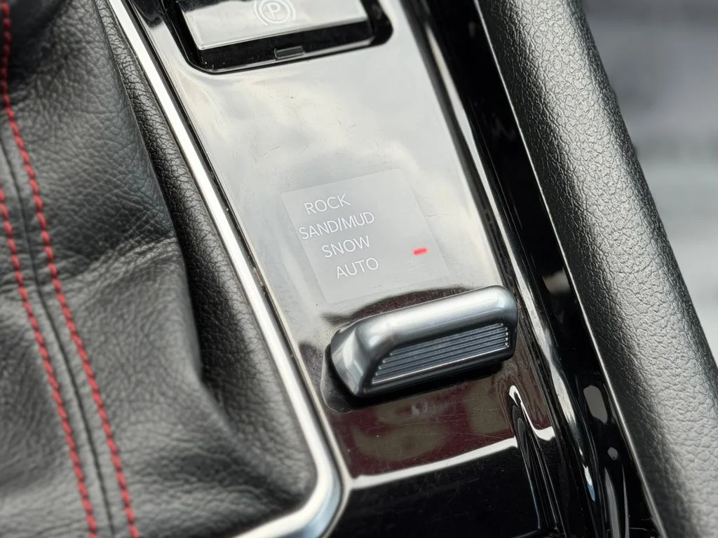 Used 2024 White Jeep Trailhawk image 19