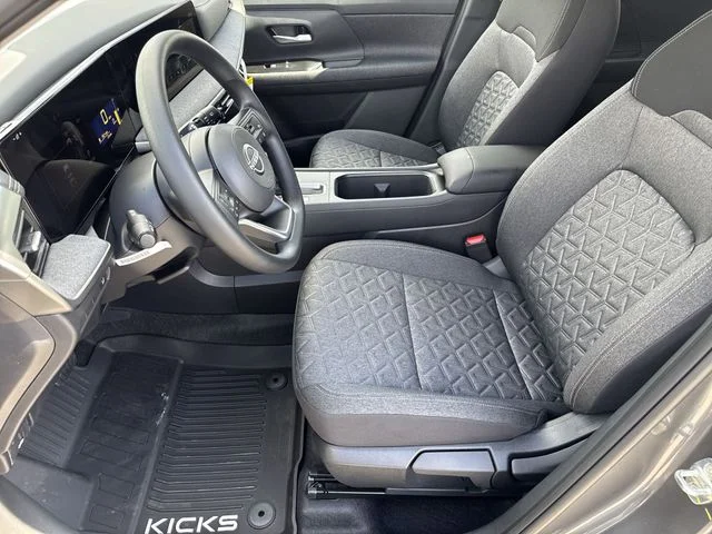 Used 2025 Gray Nissan SV image 14