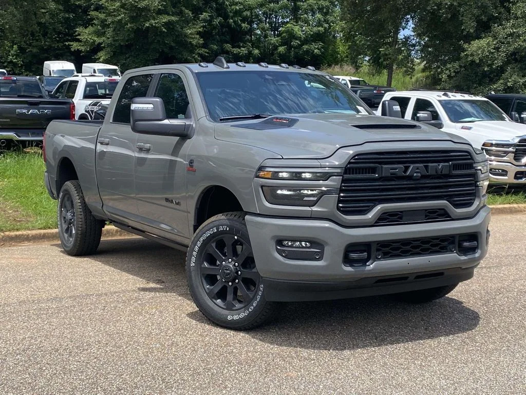 New 2026 Ceramic Gray Clear-Coat Exterior Paint RAM Laramie image 32