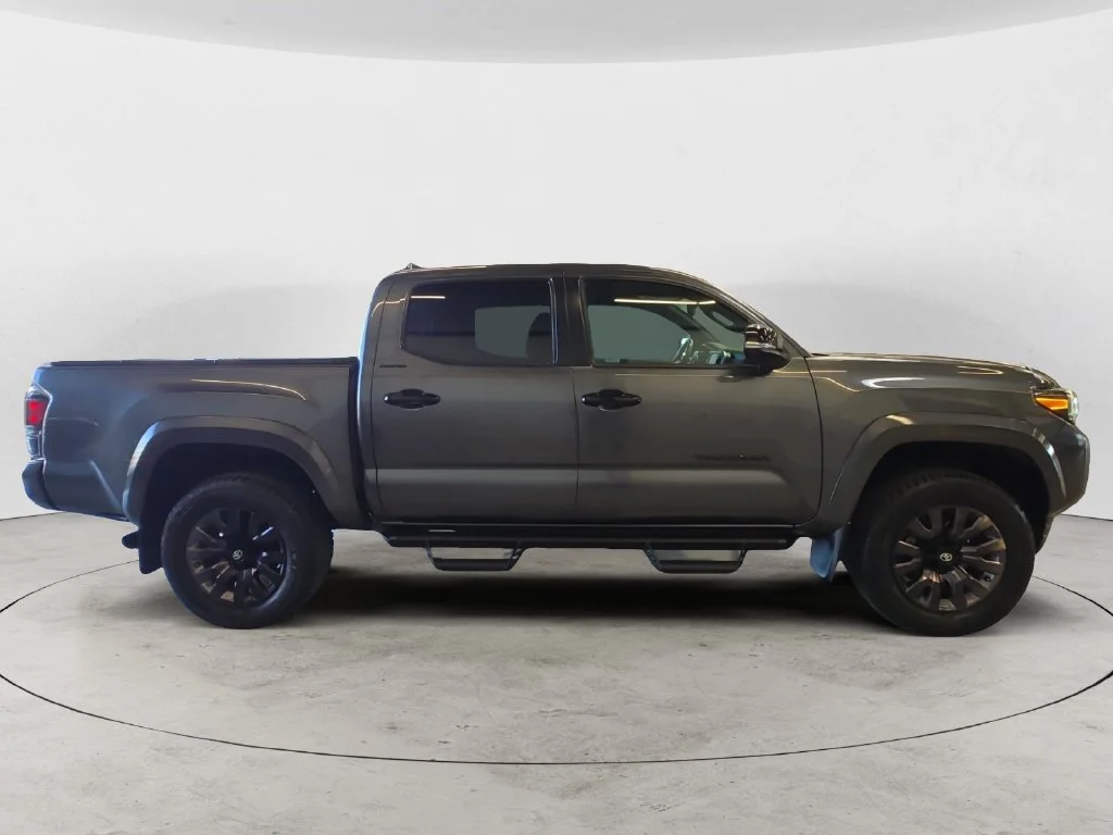 Used 2022 Gray Toyota Limited image 7