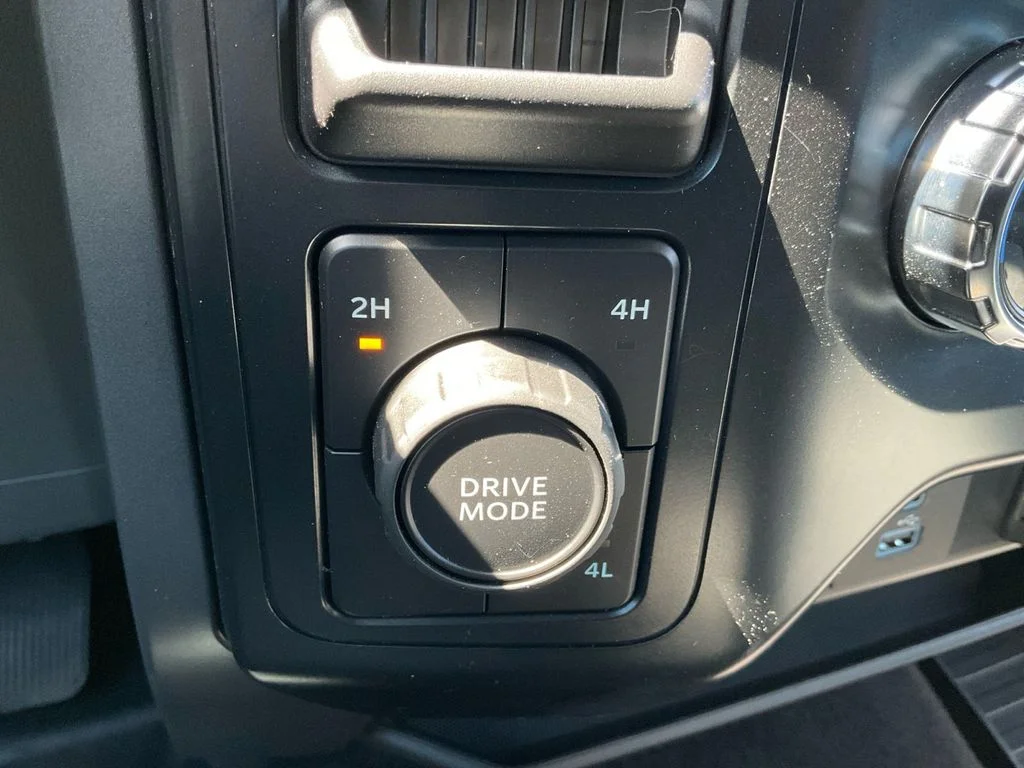 Used 2022 White Ford XLT image 32