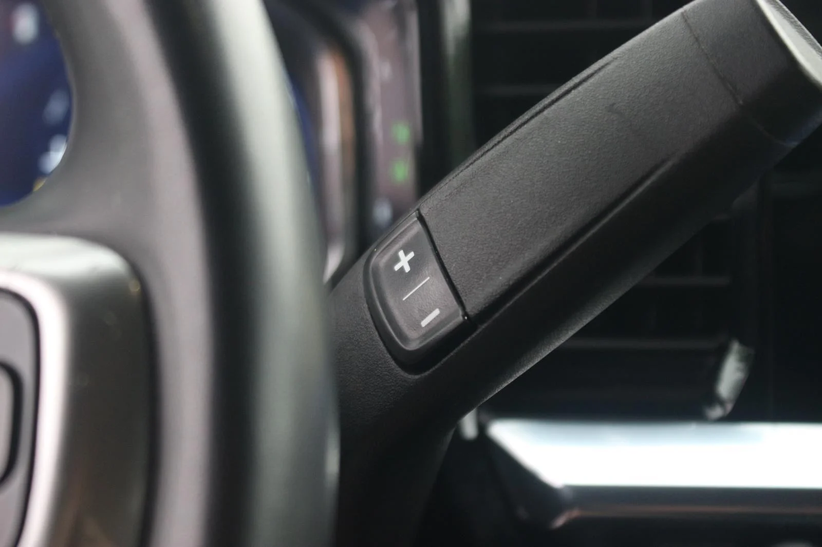 Used 2025 Riptide Blue Metallic Chevrolet LT image 30