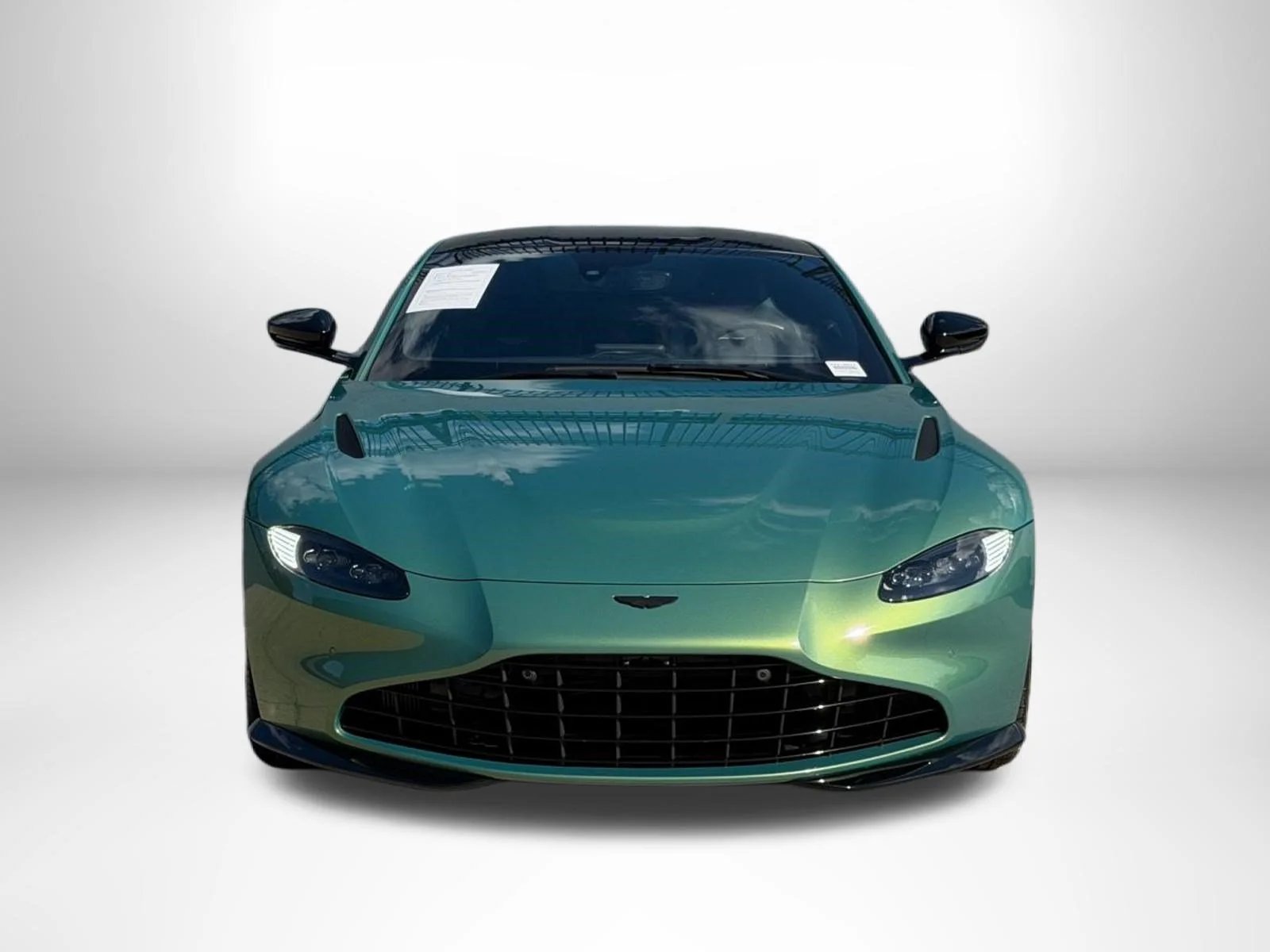 Used 2023 Iridescent Emerald Aston Martin  image 7