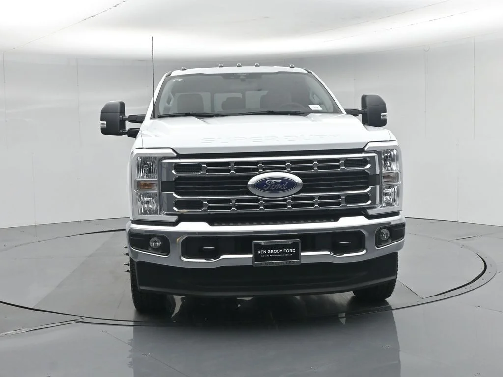 New 2026 Oxford White Ford XL image 20