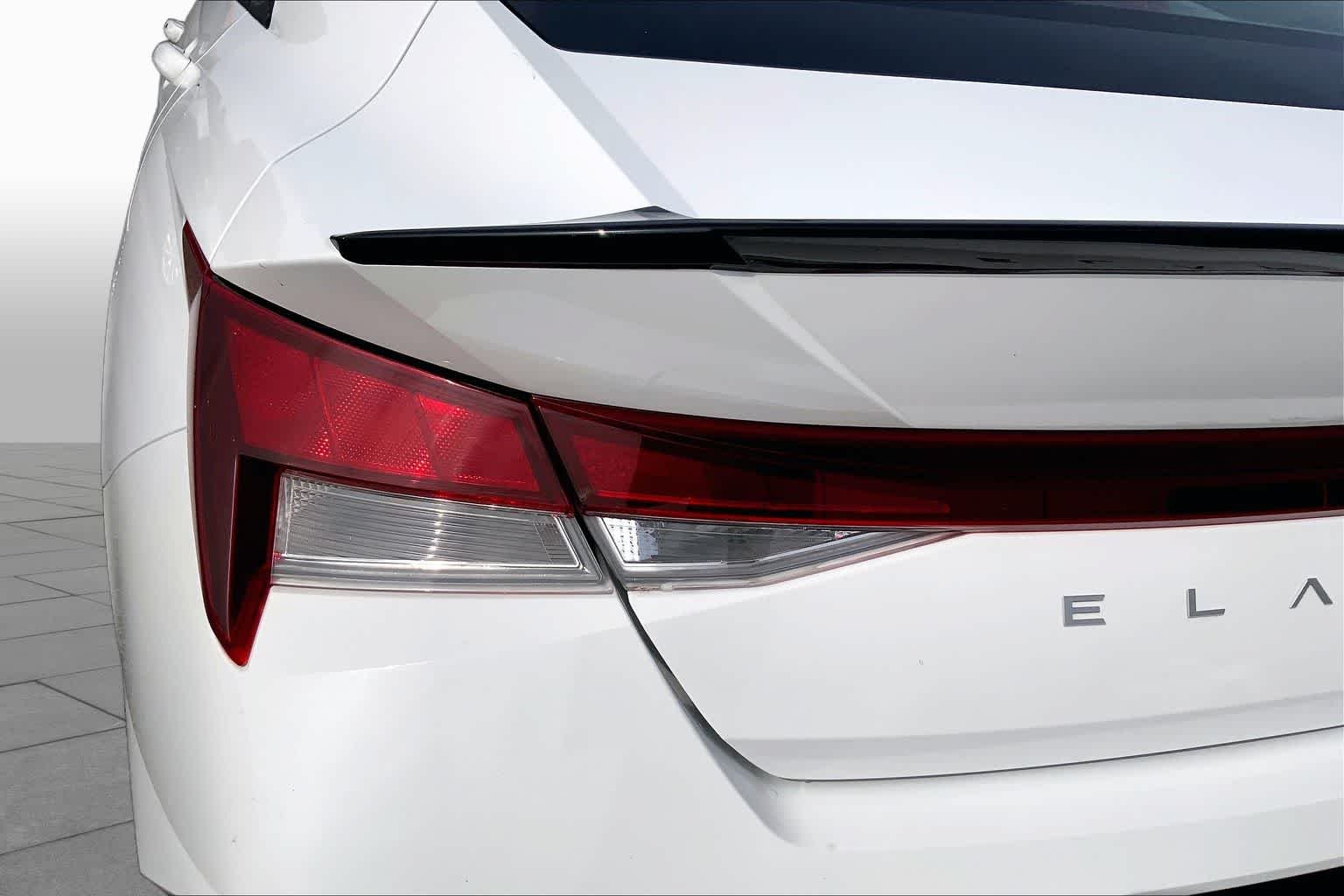 Used 2025 Serenity White Hyundai SEL Sport image 24
