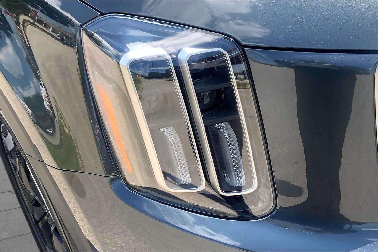 Certified Used 2024 Gravity Gray Kia EX image 27