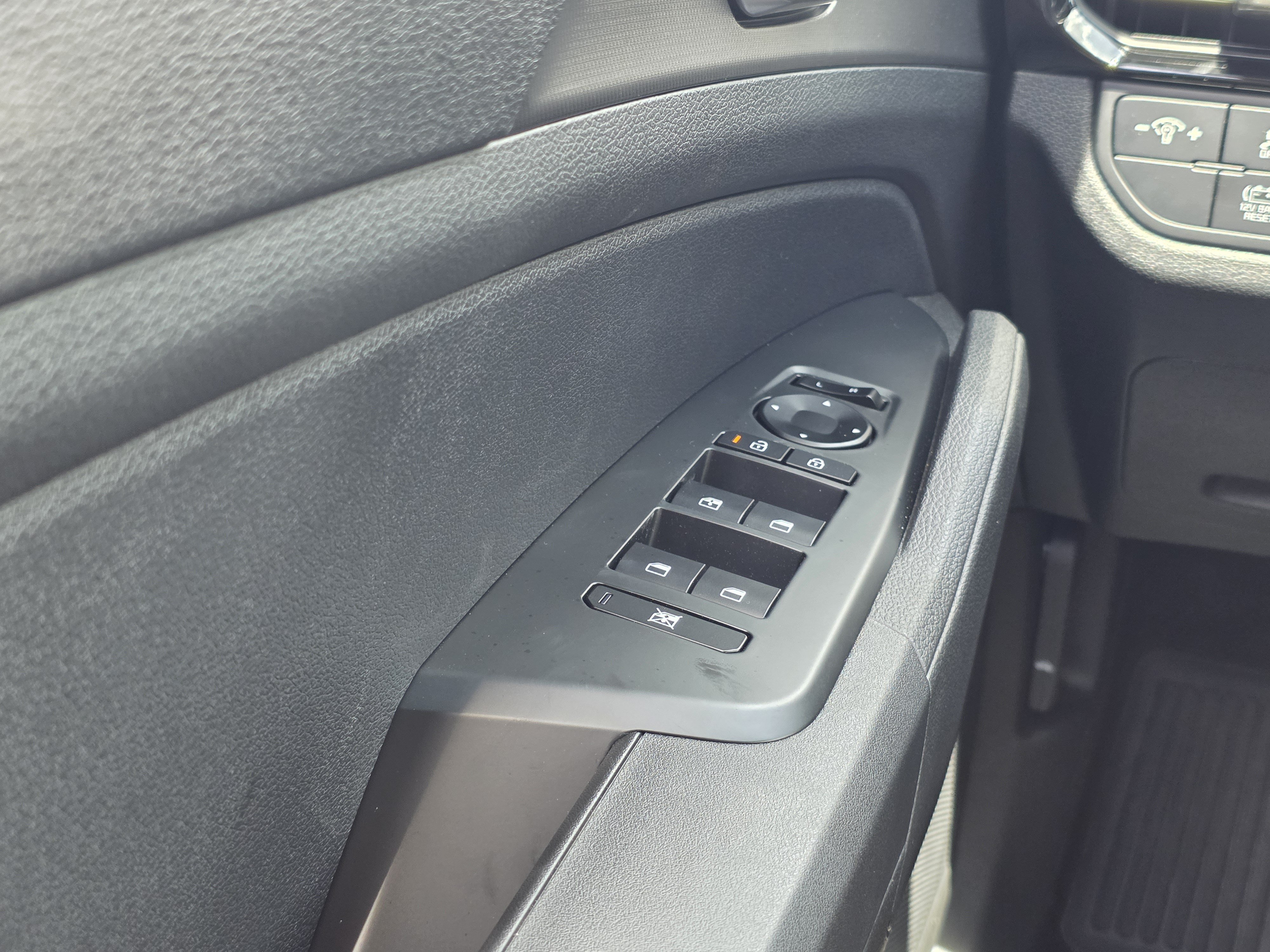 New 2026 Steel Gray Kia LX image 12