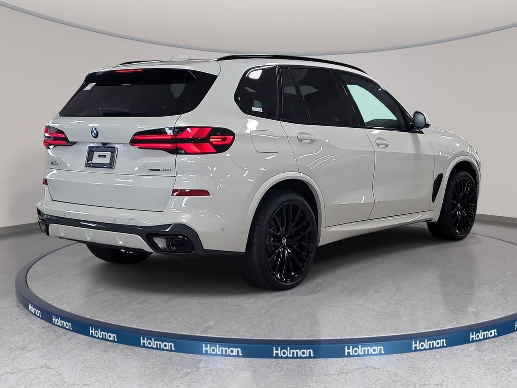 New 2026 Mineral White Metallic BMW sDrive40i image 4