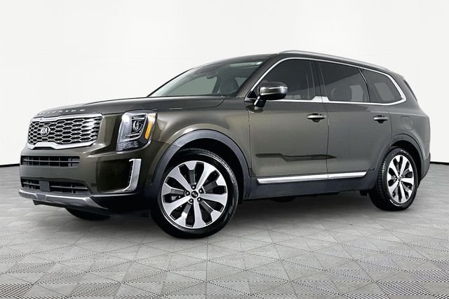 Used 2020 Green Kia EX image 1