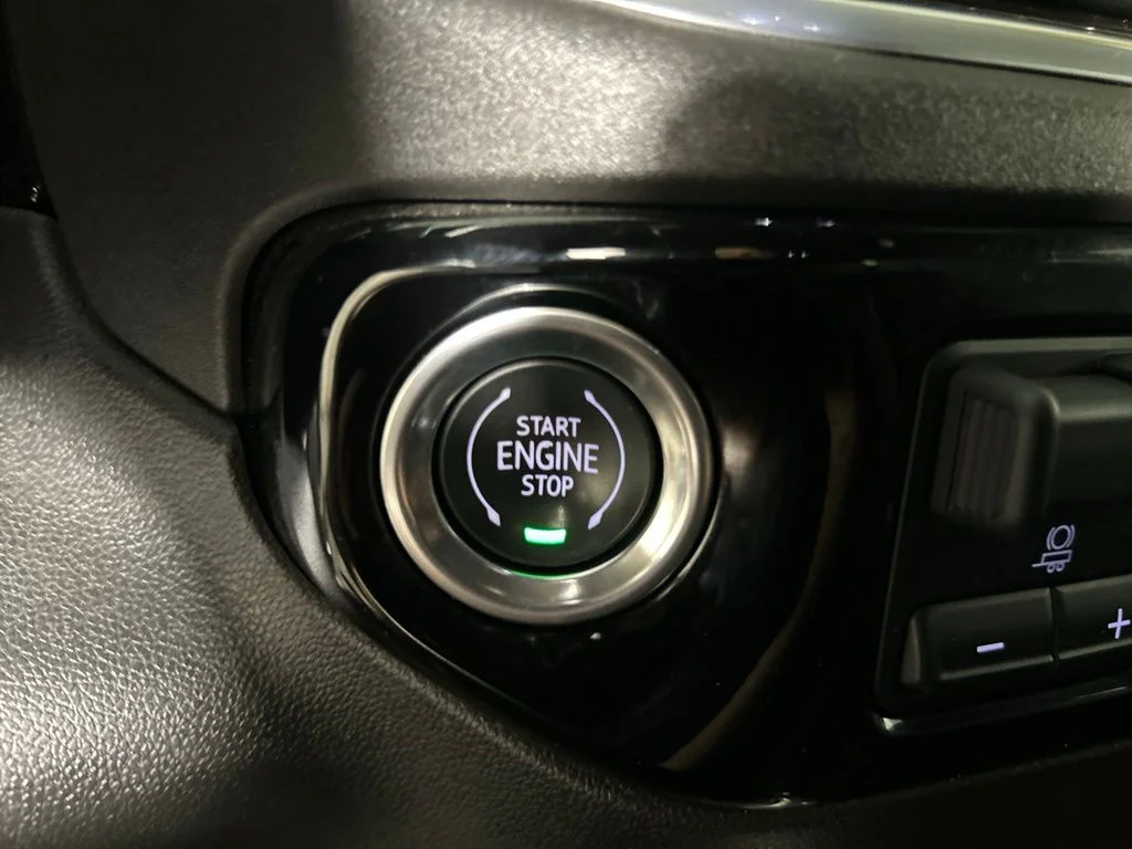 Used 2023 Beige GMC Elevation image 25