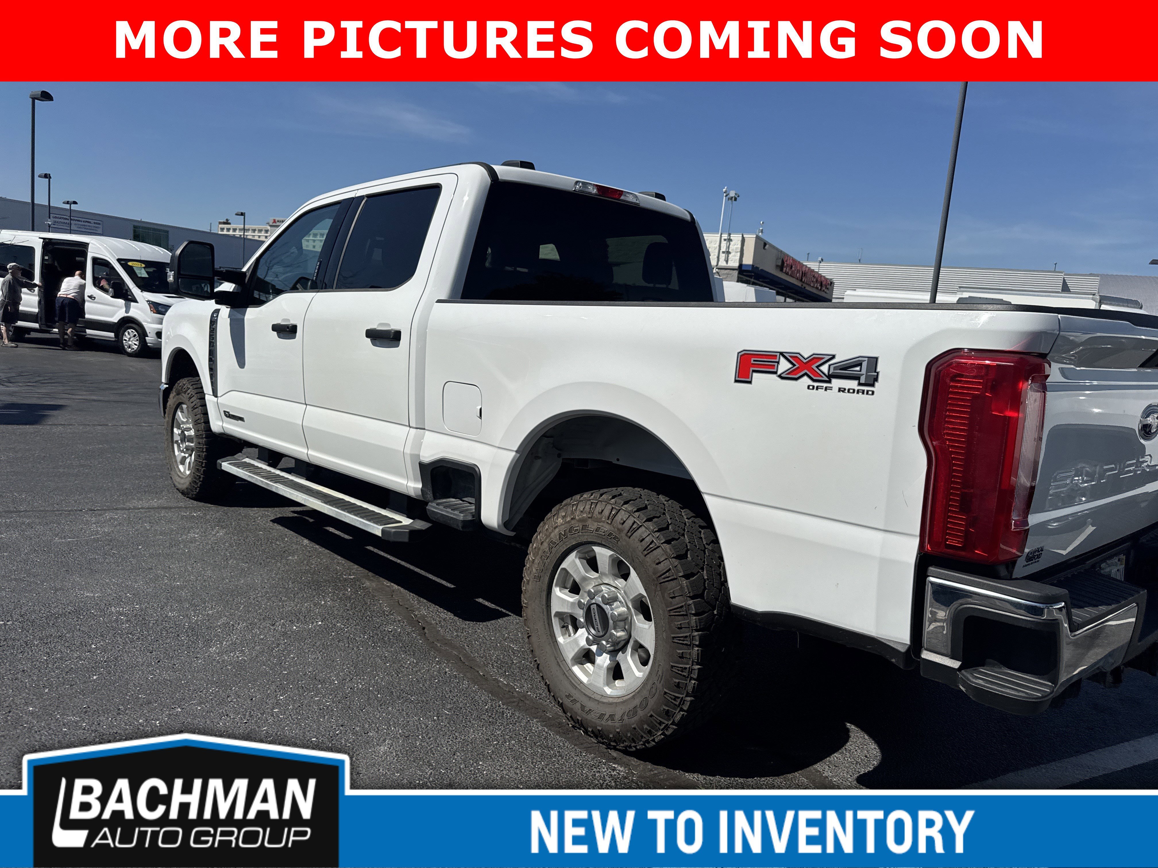 Used 2024 Oxford White Ford XLT image 5