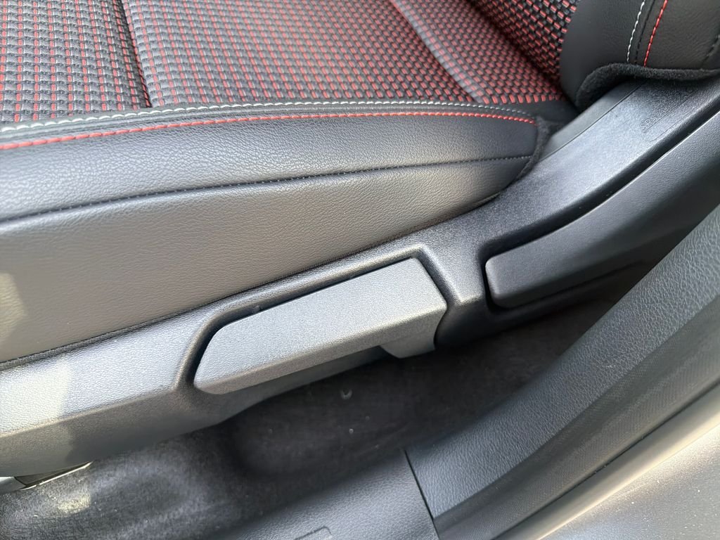 New 2026 Nissan Kicks SR 4D Sport Utility