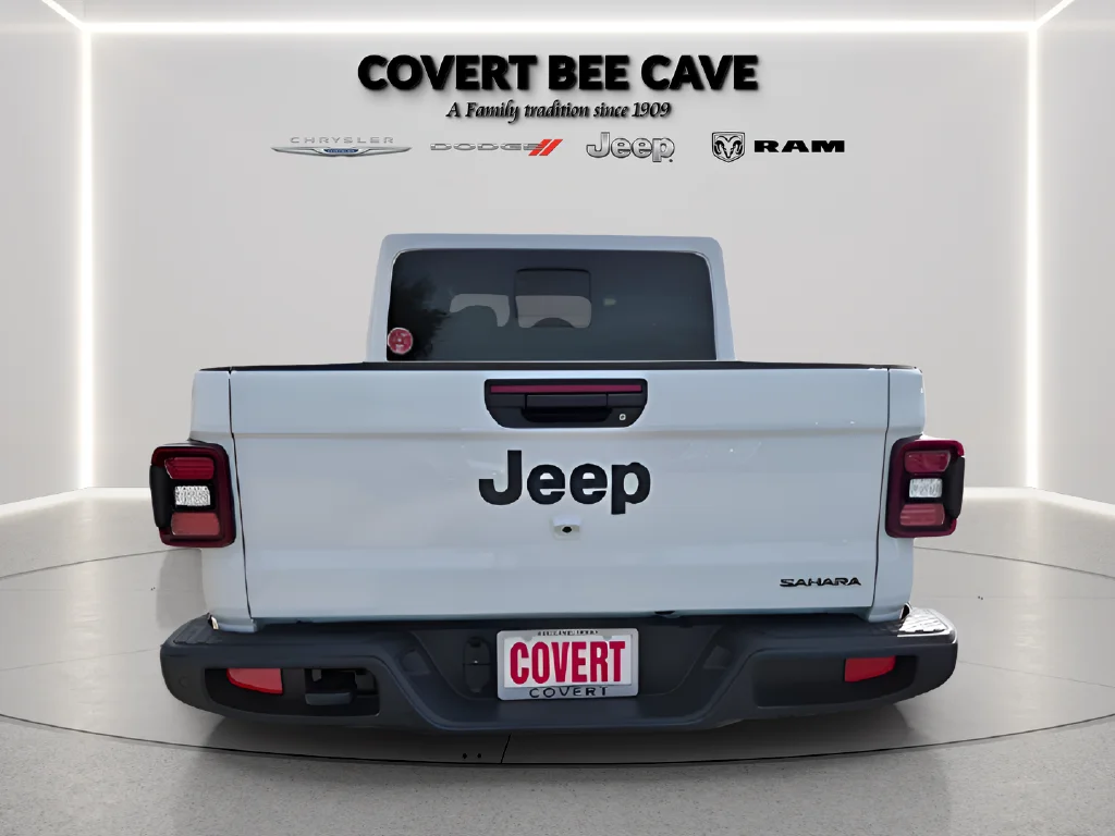 New 2026 Bright White Clear-Coat Exterior Paint Jeep Sahara image 13