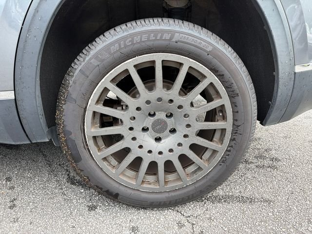 Used 2018 Gray Volkswagen SEL Premium image 20