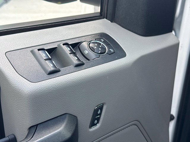 Used 2018 White Ford XL image 16